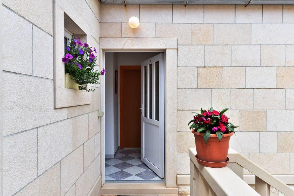 Apartments Katarina Bol Dış mekan fotoğraf