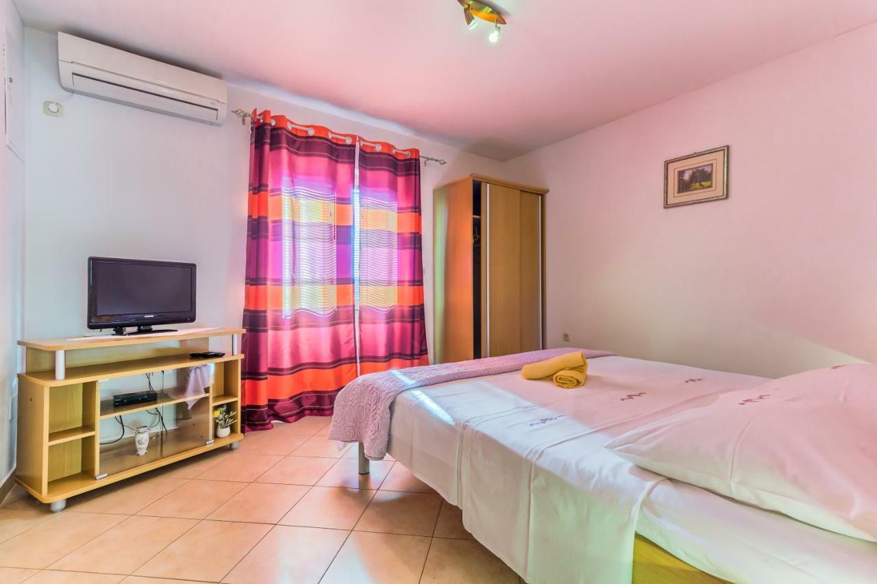 Apartments Katarina Bol Dış mekan fotoğraf